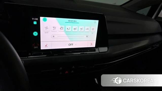 Volkswagen Golf 8th Generation 2024 Белый из Кореи, фото 6