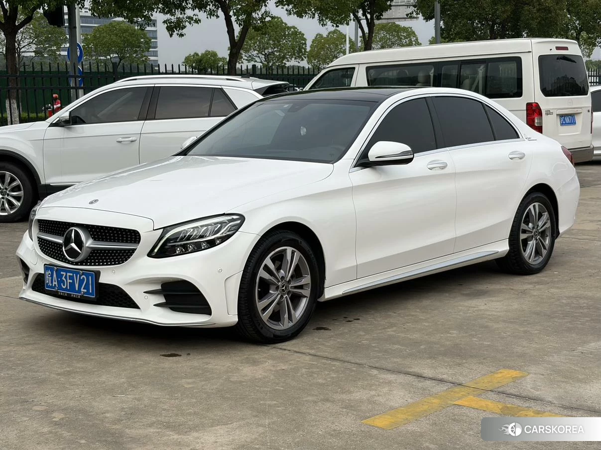 Mercedes-Benz Class C 2020 Белый из Китая, фото 6