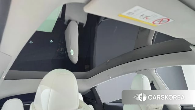 Tesla Model Y 2023 Черный из Кореи, фото 6
