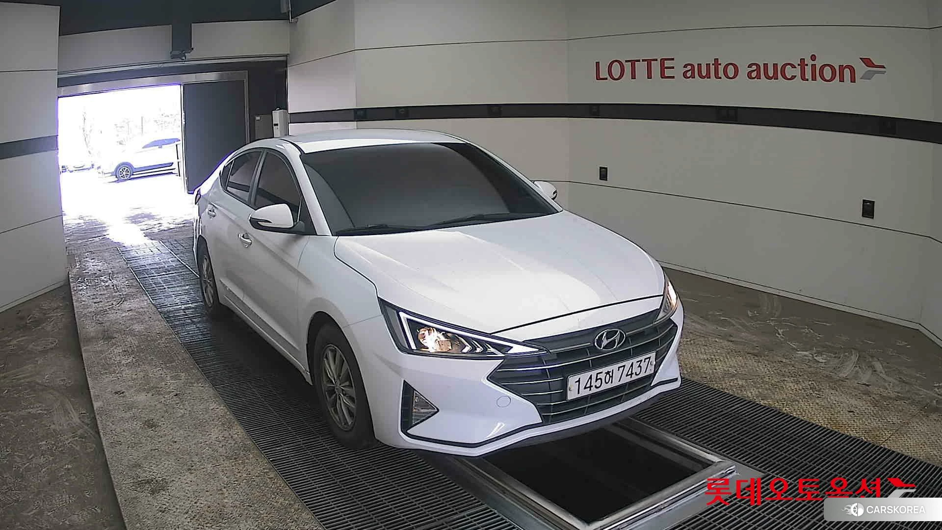 Hyundai Avante 2020 Polar White из Кореи, фото 6