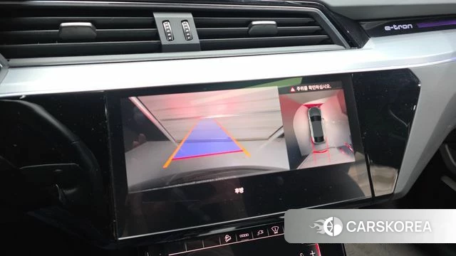 Audi e-Tron 2022 Черный из Кореи, фото 6