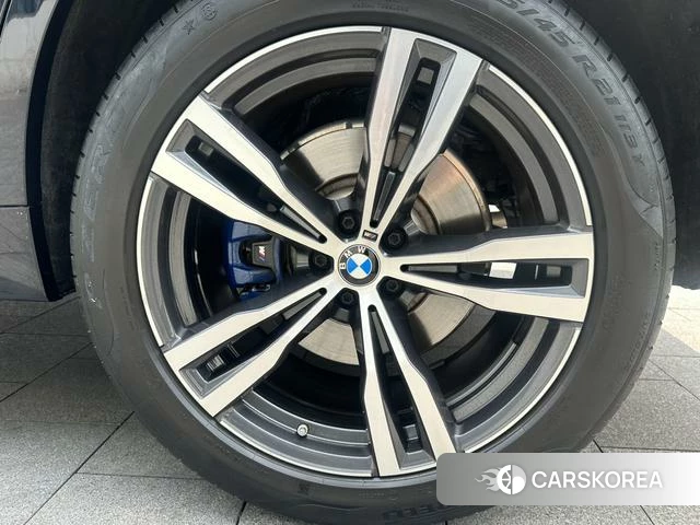 BMW X7 2021 Черный из Китая, фото 6