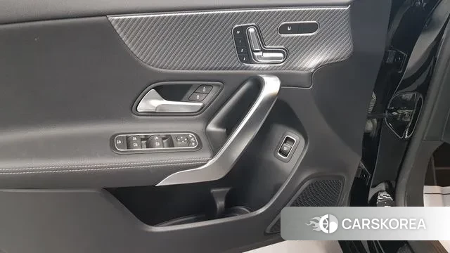 Mercedes-Benz A-Class W177 2024 Черный из Кореи, фото 6