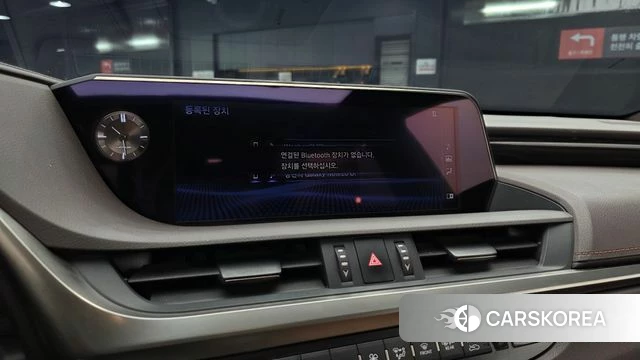 Lexus ES300h 7th generation 2019 Песочный из Кореи, фото 6