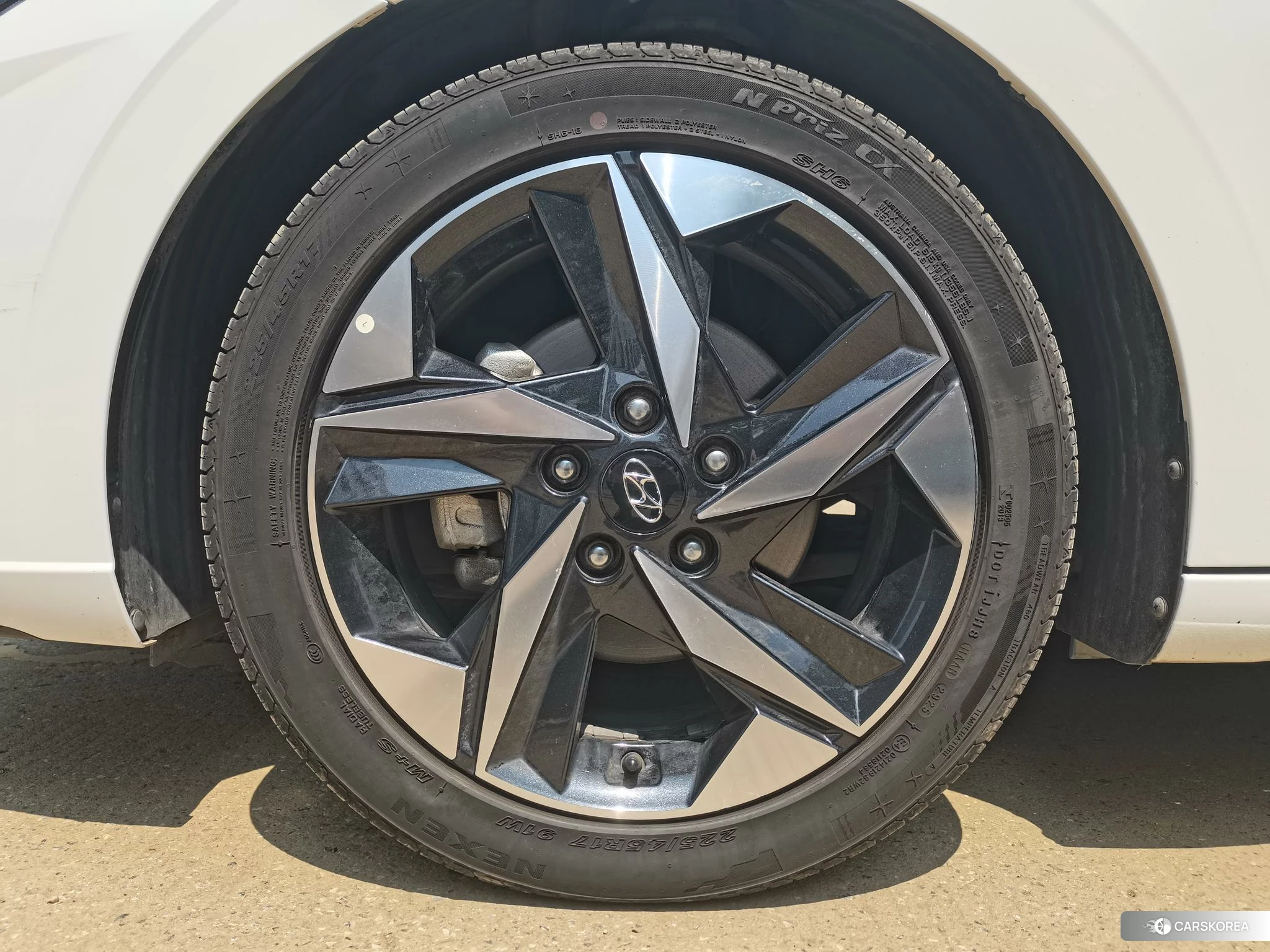 Hyundai Elantra 2022 Белый из Китая, фото 6