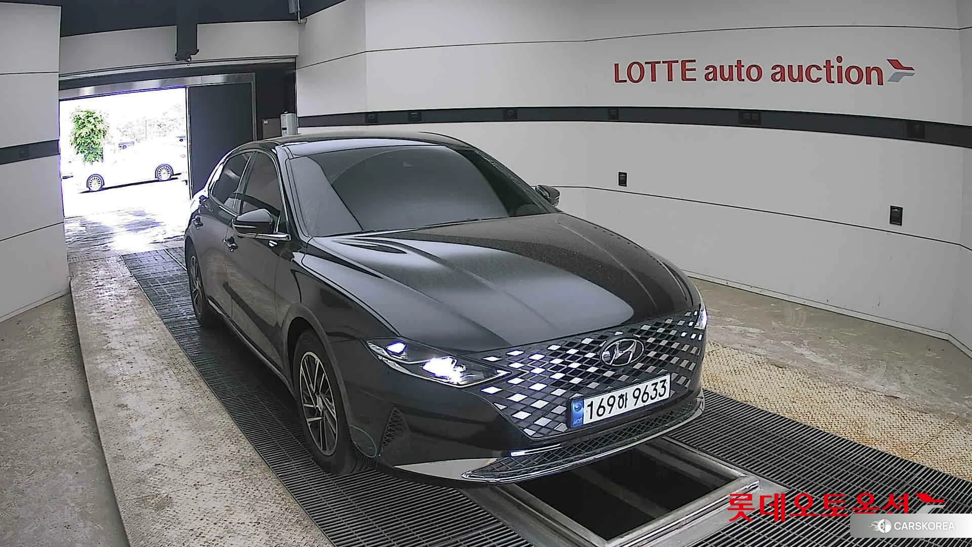 Hyundai Grandeur 2022 Midnight Black Pearl из Кореи, фото 6