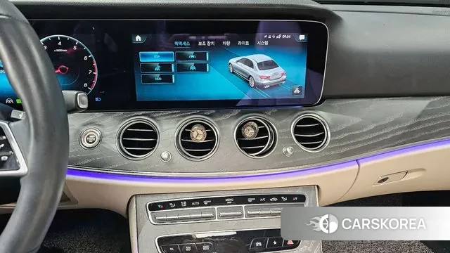 Mercedes-Benz E-Class W213 2022 Белый из Кореи, фото 6