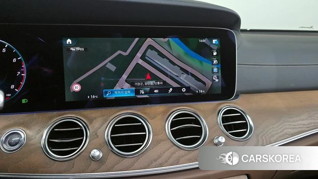 Mercedes-Benz E-Class W213 2023 Белый из Кореи, фото 6
