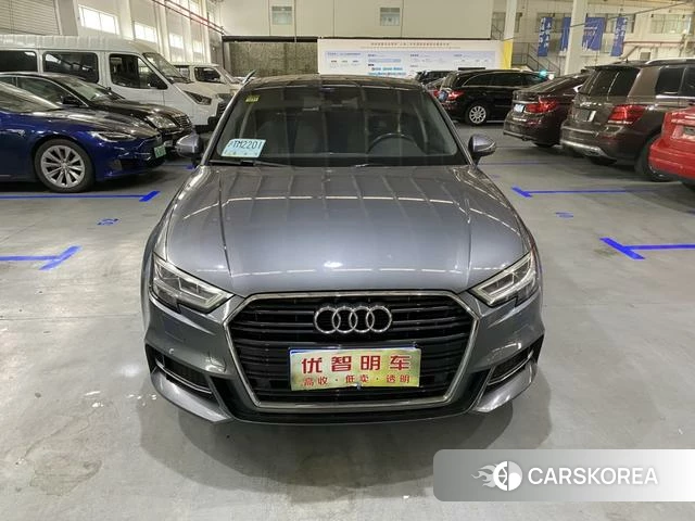 Audi A3 2019 Темно-серый из Китая, фото 6