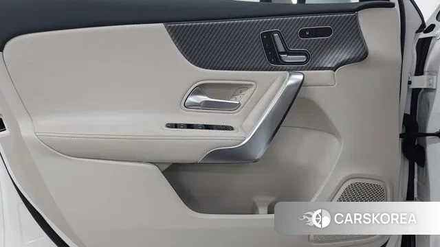 Mercedes-Benz A-Class W177 2025 Белый из Кореи, фото 6