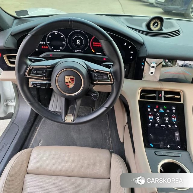 Porsche Taycan 2023 Белый из Кореи, фото 6