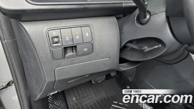 Hyundai Staria 2023 Серебристо-серый из Кореи, фото 6