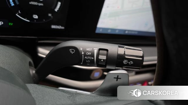 Hyundai Grandeur Hybrid (GN7) 2023 Белый из Кореи, фото 6