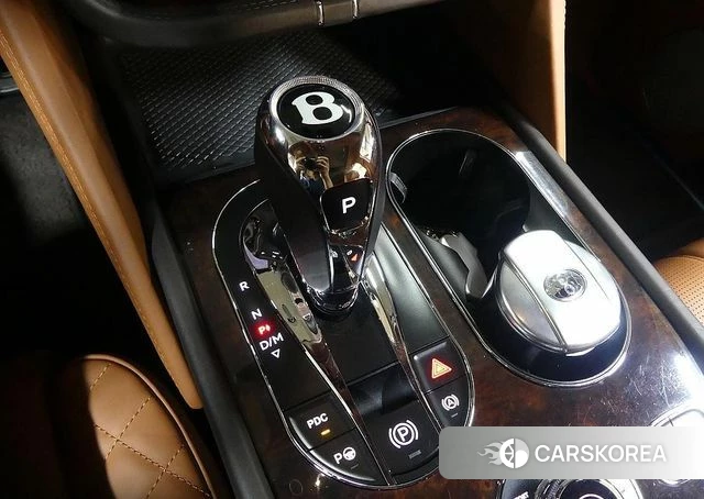 Bentley Bentayga 2018 Коричневый из Кореи, фото 6