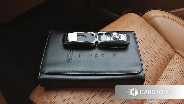 Lincoln Aviator 2nd generation 2023 Черный из Кореи, фото 6