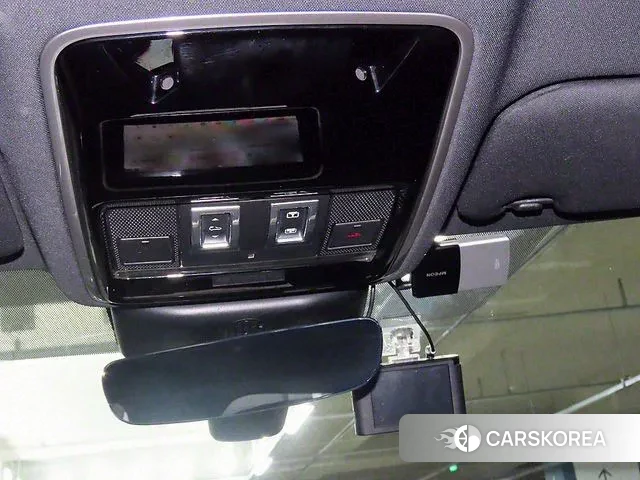 Land Rover Range Rover Velar 2018 Серебристо-серый из Кореи, фото 6