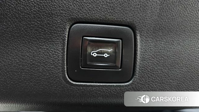 Chevrolet (GM Daewoo) Trailblazer 2021 Серебристо-серый из Кореи, фото 6