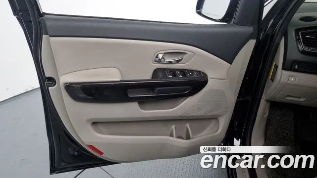 Kia The New Carnival id 2711761 из Кореи 6