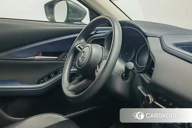 Mazda CX-30 2022 Темно-серый из Китая, фото 6