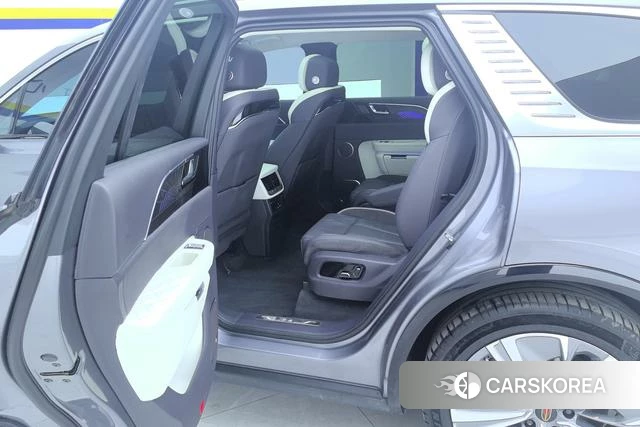 Red flag E-HS9 2023 Темно-серый из Китая, фото 6