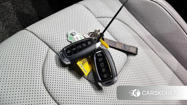 Hyundai Avante (CN7) 2020 Серебристо-серый из Кореи, фото 6