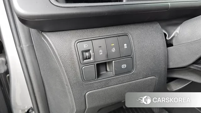 Hyundai Staria 2025 Серебристо-серый из Кореи, фото 6