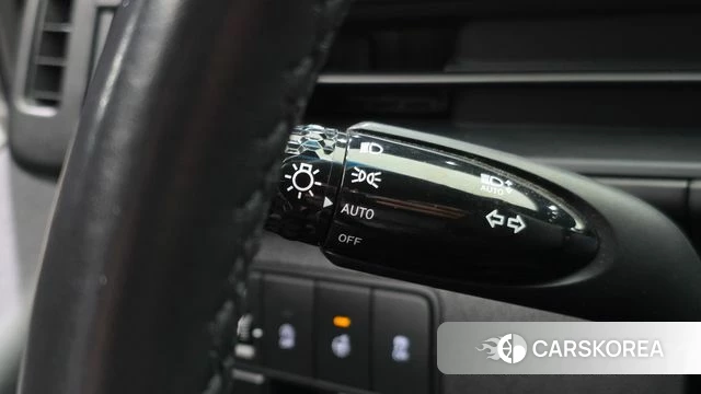 Hyundai Staria 2022 Серебряный из Кореи, фото 6