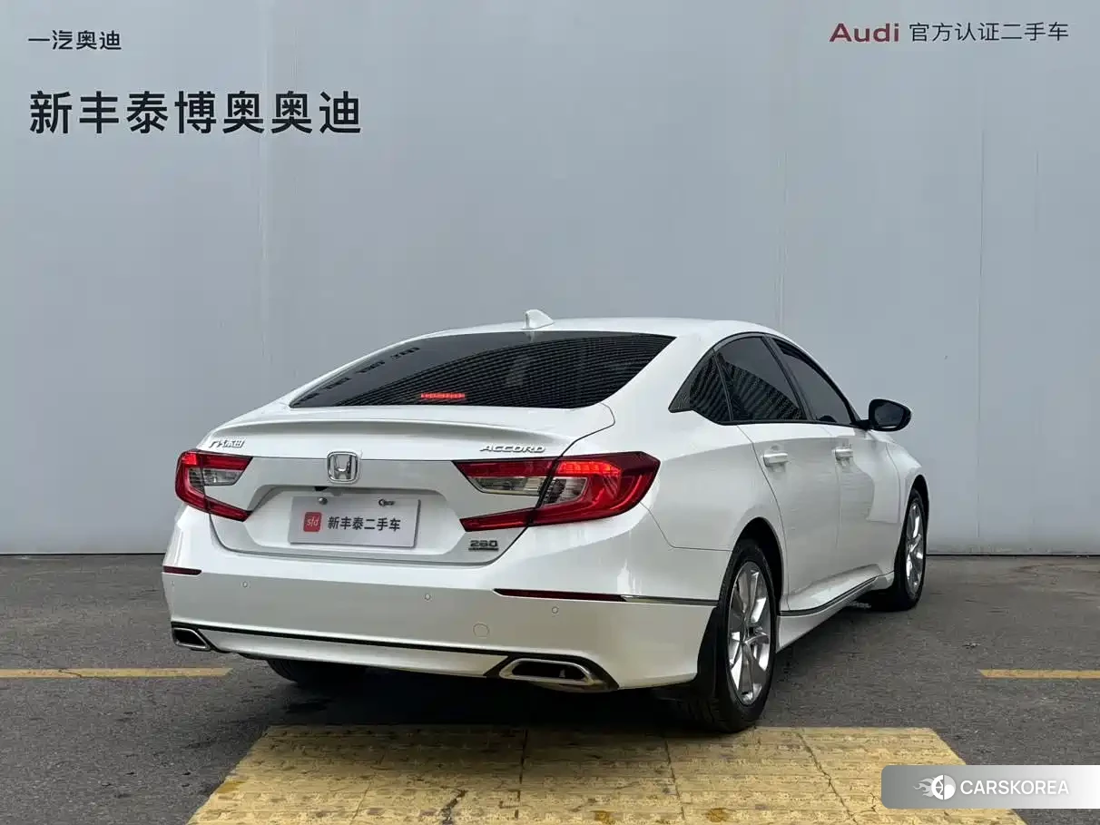 Honda Accord 2021 Белый из Китая, фото 6