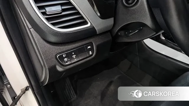 Kia Seltos 2022 Белый из Кореи, фото 6