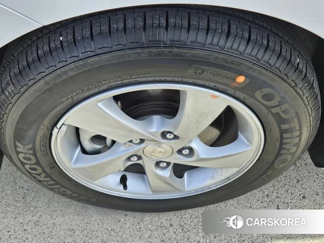 Hyundai The New Avante (CN7) 2023 Белый из Кореи, фото 6