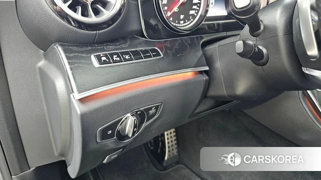 Mercedes-Benz E-Class W213 2018 Серый из Кореи, фото 6