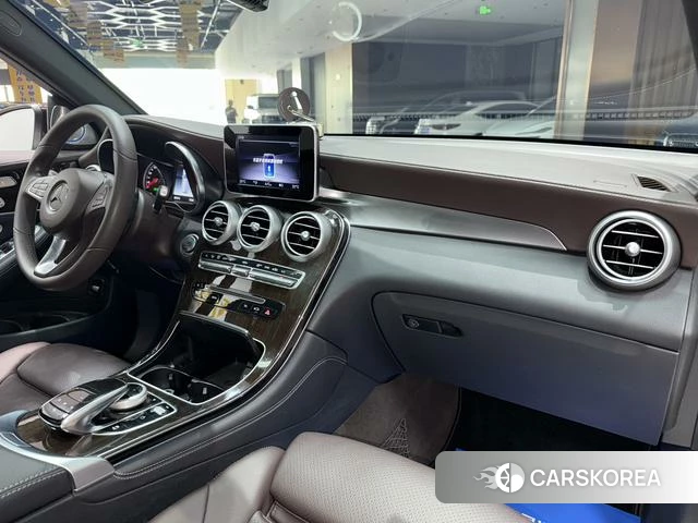 Mercedes-Benz GLC 2019 Коричневый из Китая, фото 6