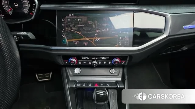 Audi Q3 (F3) 2020 Белый из Кореи, фото 6