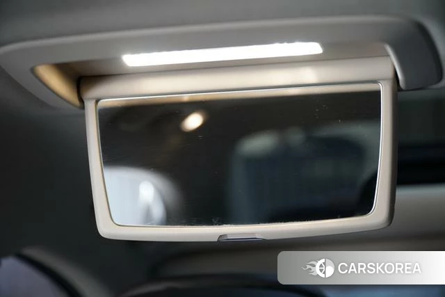 BMW 7 series 2022 Серебристо-серый из Китая, фото 6