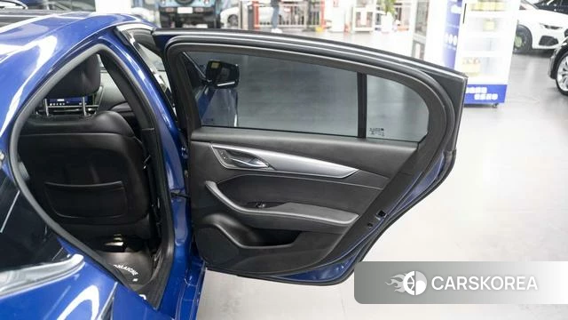 Cadillac CT5 2023 Синий из Китая, фото 6