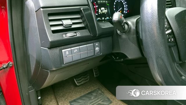 Ssangyong Rexton Sports Cannes 2020 Красный из Кореи, фото 6