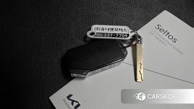 Kia Seltos 2022 Черный из Кореи, фото 6