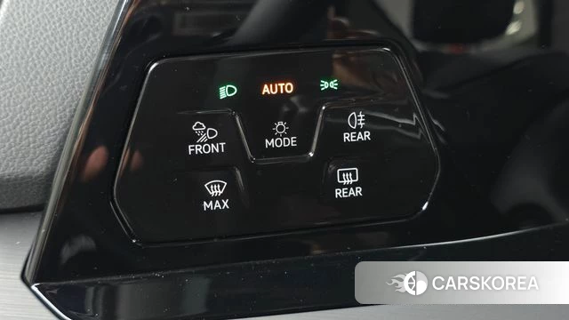 Volkswagen Golf 8th Generation 2022 Синий из Кореи, фото 6
