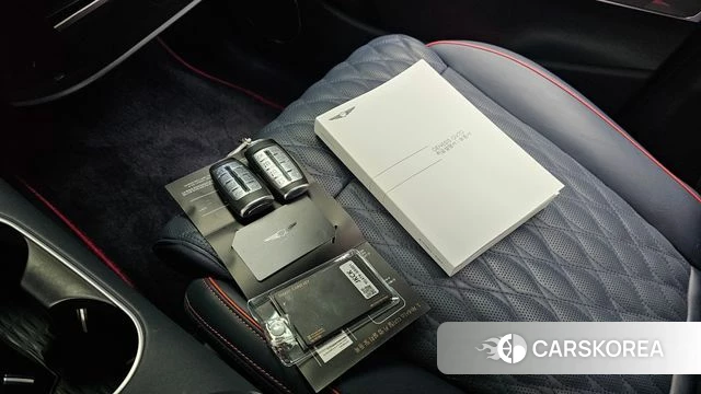 Genesis GV70 2023 Черный из Кореи, фото 6