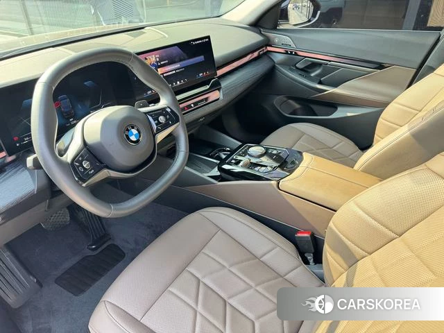 BMW 5 series 2024 Черный из Китая, фото 6