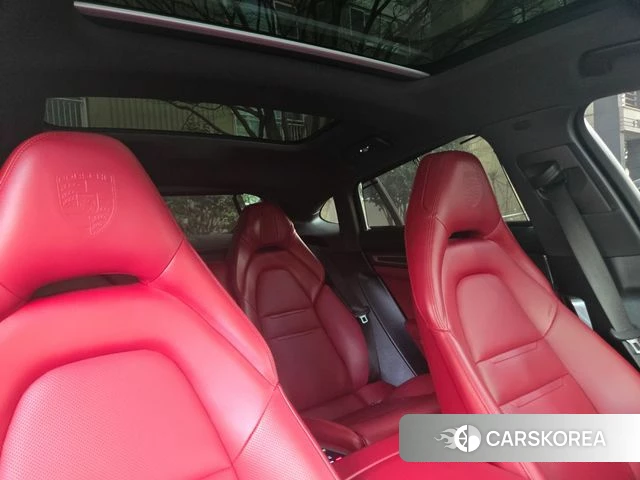 Porsche Panamera (971) 2018 Серебряный из Кореи, фото 6