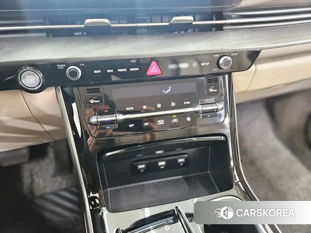 Kia Carnival 4th generation 2022 Жемчужный цвет из Кореи, фото 6