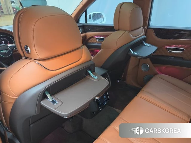 Bentley Bentayga 2021 Белый из Кореи, фото 6