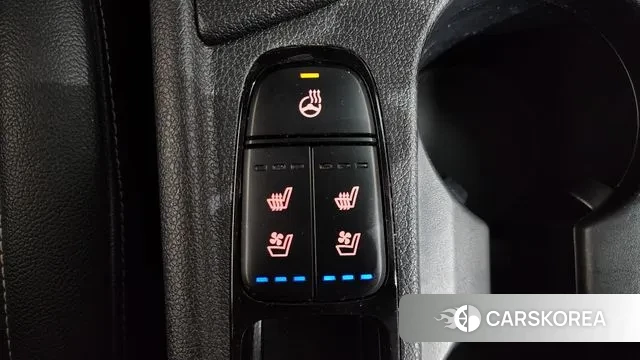 Kia Niro 2018 Белый из Кореи, фото 6