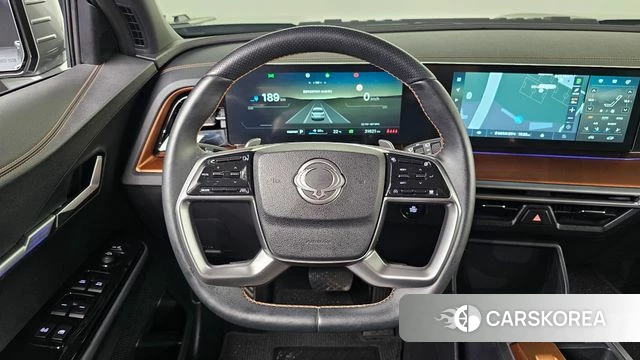 Ssangyong Torres EVX 2024 Темно-зеленый из Кореи, фото 6