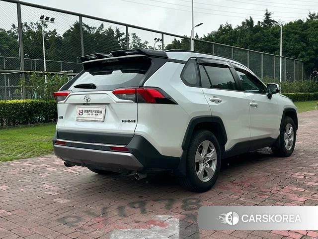 Toyota RAV4 Rongfang 2025 Белый из Китая, фото 6