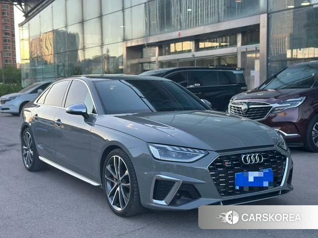 Audi S4 2022 Темно-серый из Китая, фото 6