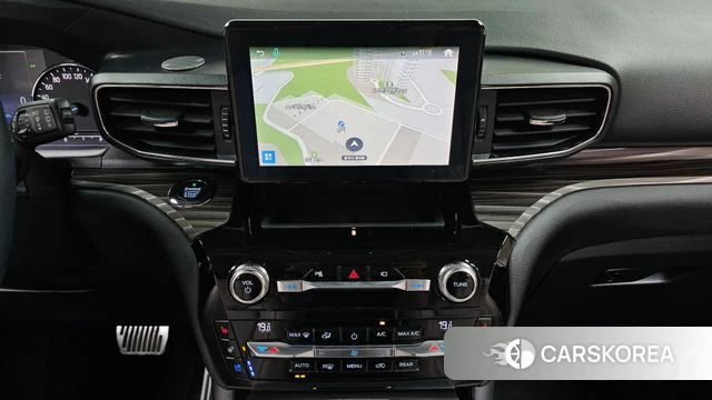 Ford Explorer 6th Generation 2021 Белый из Кореи, фото 6