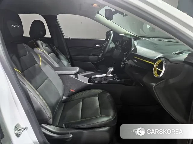 Chevrolet (GM Daewoo) Trax Crossover 2023 Белый из Кореи, фото 6