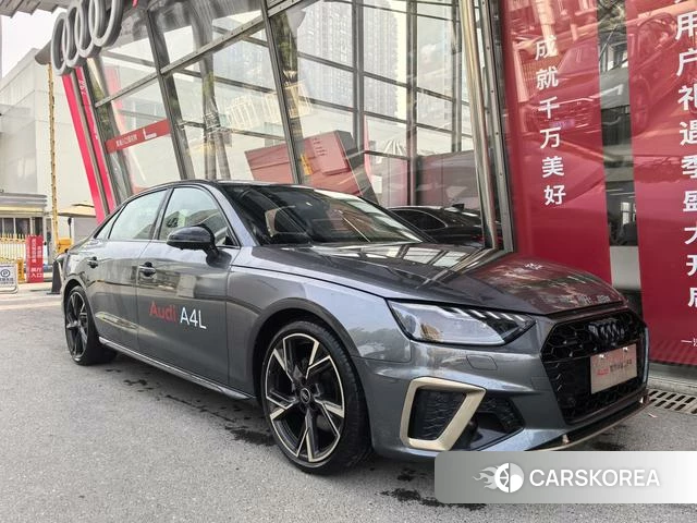 Audi A4L 2024 Темно-серый из Китая, фото 6
